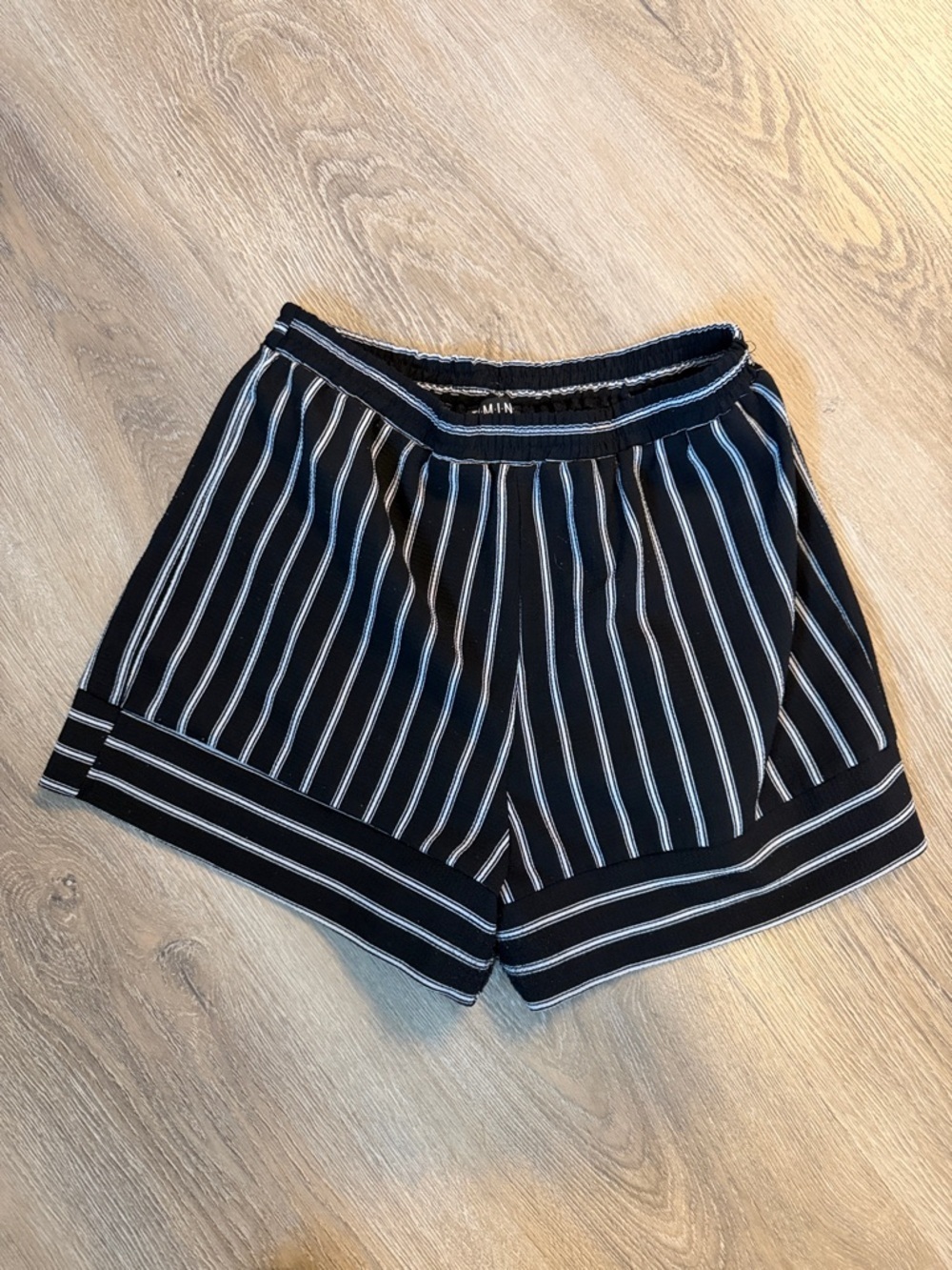 Timing- Women's Black Striped Pull-On Shorts- size s